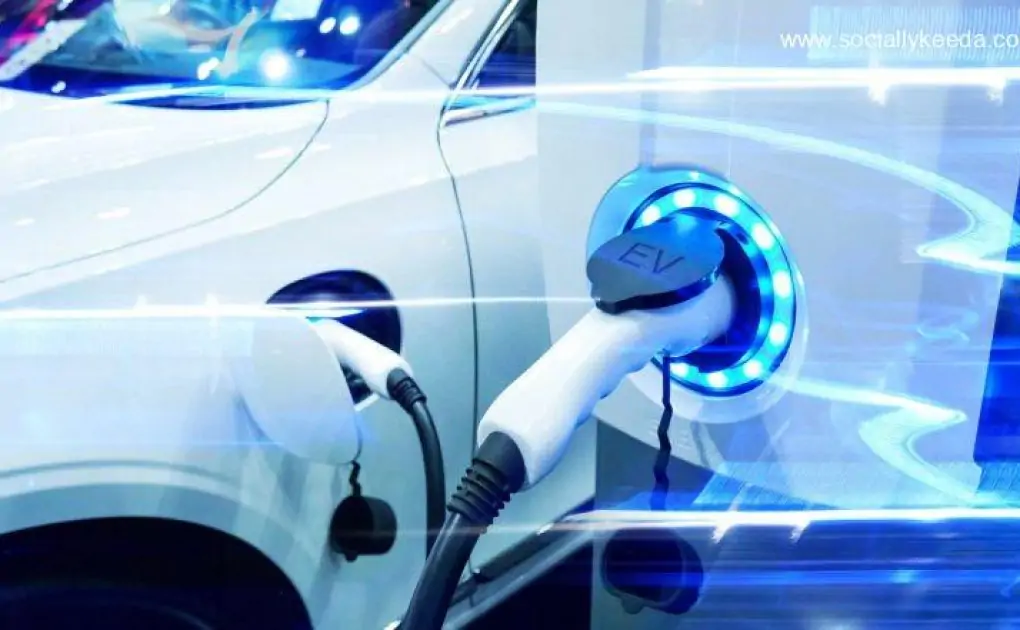 Ashok Leyland Mulls Separate Plant for Electric Vehicles; Lines Up Rs 500 Crore Investment for Alternative Fuel Tech