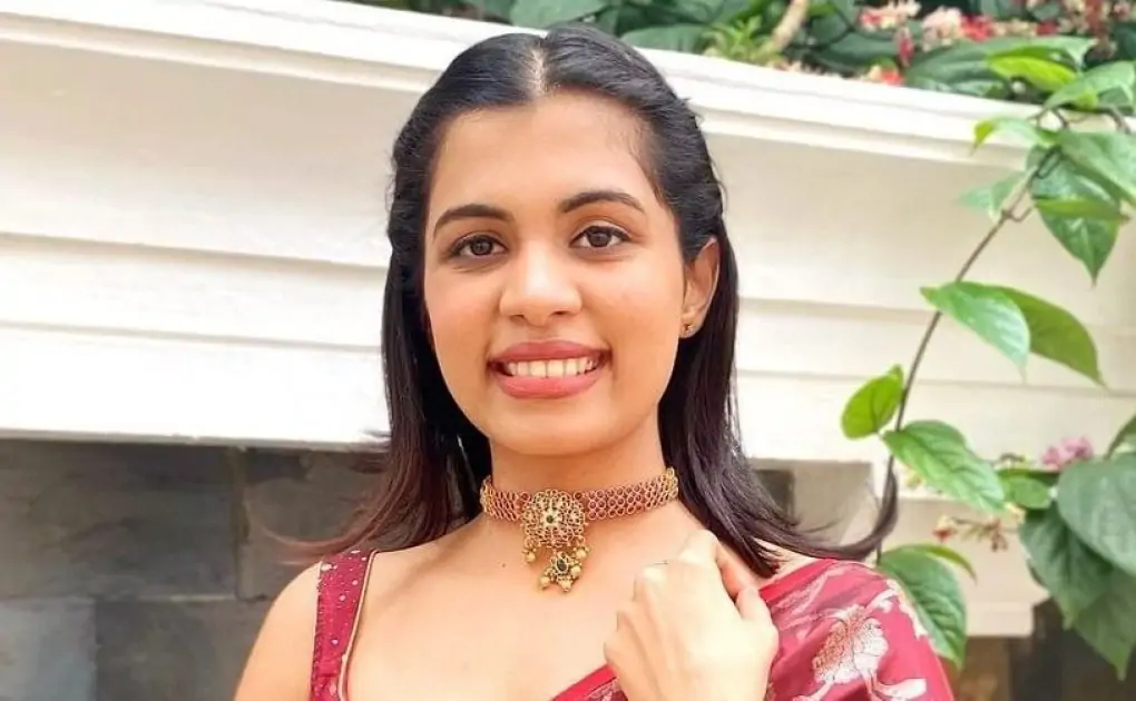 Diya Krishna Wiki, Biography, Age, Family, Images