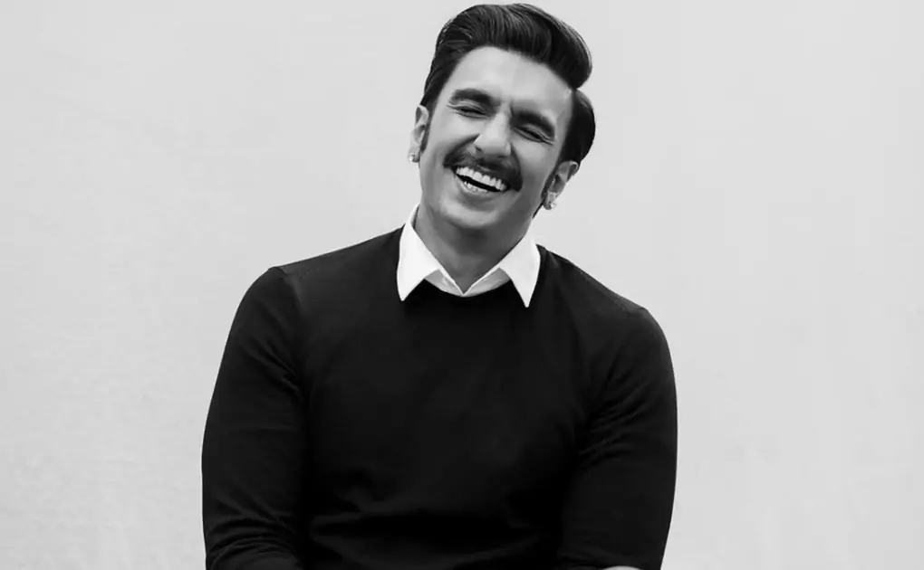 Ranveer Singh Spreads Positivity on Social Media, 83 Actor Posts a Smiling Monochrome Photo