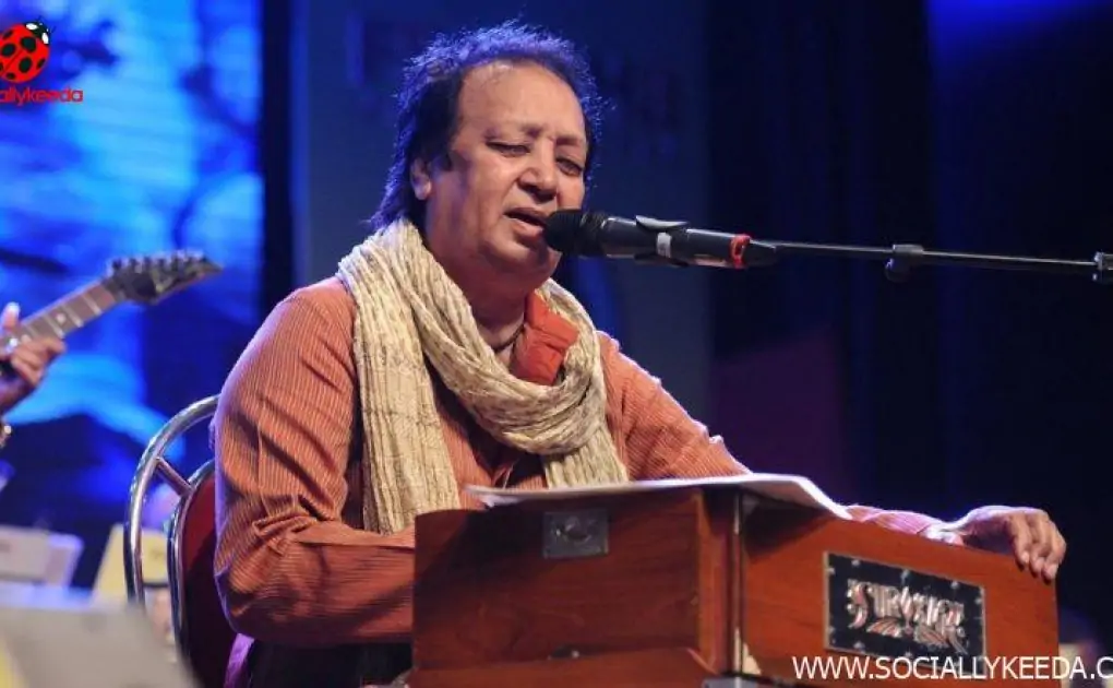Bhupinder Singh Dies at 82: Ajay Devgn, Vishal Dadlani and Other B-Town Celebs Mourn the Loss of the Late Singer