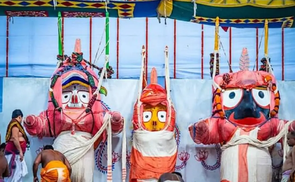 Deba Snana Purnima Wishes: Naveen Patnaik, Mamata Banerjee, Other Politicians Extend Greetings