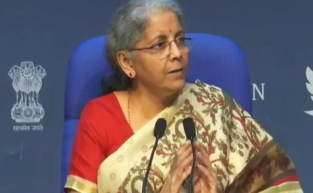 Centre Plans To Boost Spending On Infrastructure