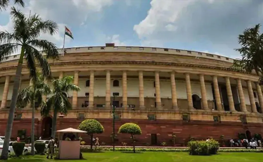 Budget Session - Veep Naidu, Lok Sabha Speaker Review Preparation For Budget Session