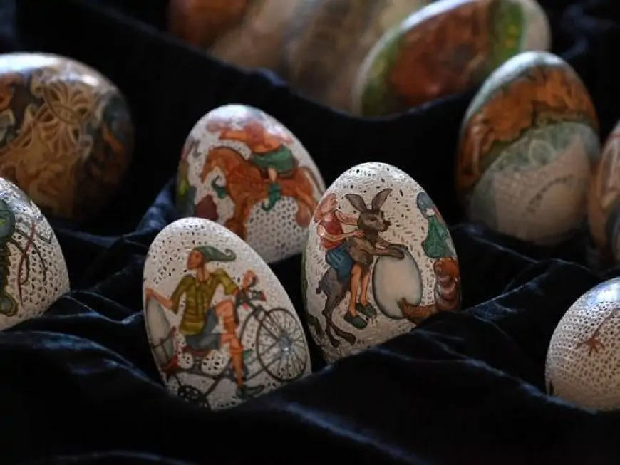 Photos: Hungarian egg decorator brings new spin on ancient craft
