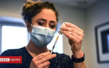 Covid: France approves AstraZeneca vaccine for over-65s