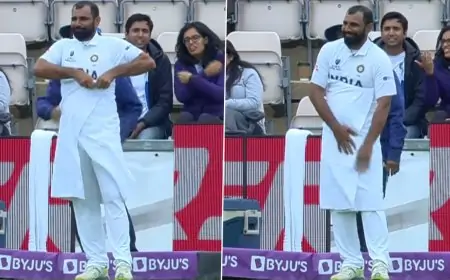 Why Mohammed Shami Wrapped Himself With a Towel? Twitterati Come Up With Interesting Answers