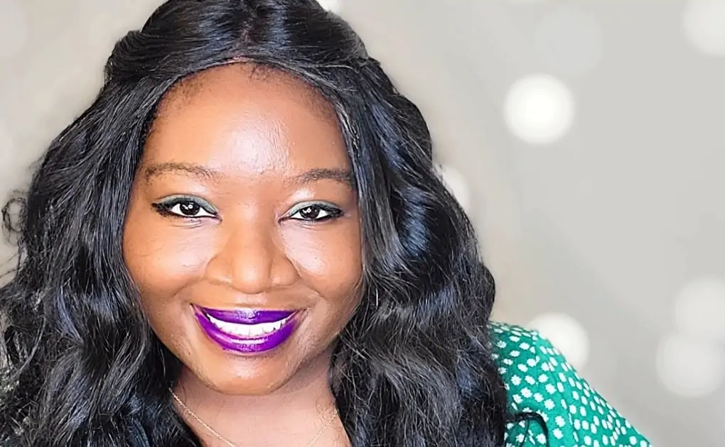 Kyra Mitchell Lewis: Founder of Glow up Gyrl and Glow Better University