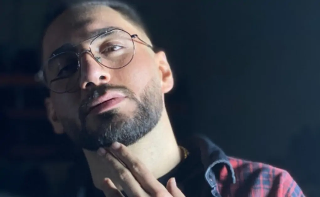 Pouria Vatandoost AKA Poureal, an Iranian Singer, Surprises Everyone With His Miraculous Voice