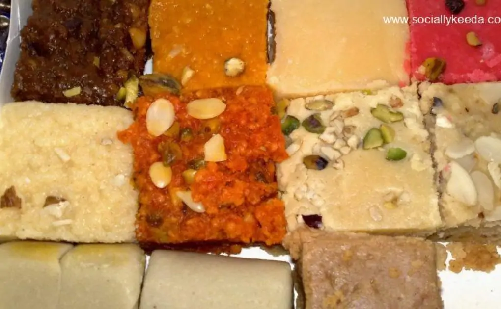 Indian Desserts for Winter: From Gajar Ka Halwa To Dry Fruit Barfi, Sweet Dishes and Mithais To Keep You Warm This Winter