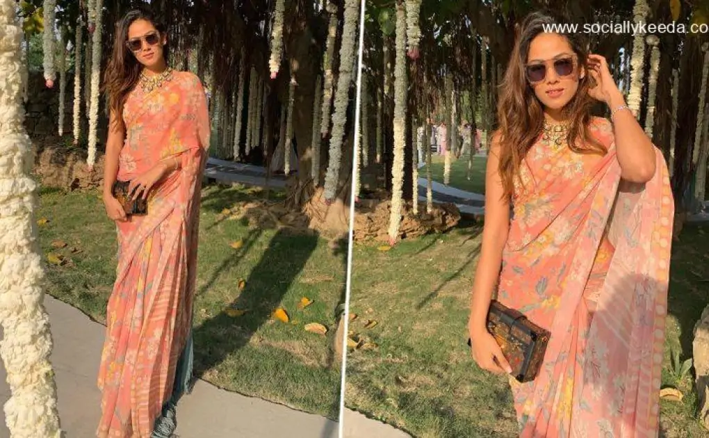 Mira Rajput Looks Elegant in This Stunning Chiffon Floral Saree (View Pics)