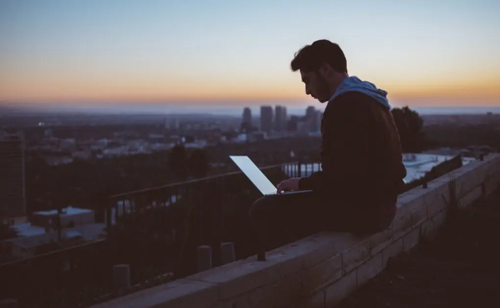 A Step-by-Step Guide to Starting a Long-Distance Relationship