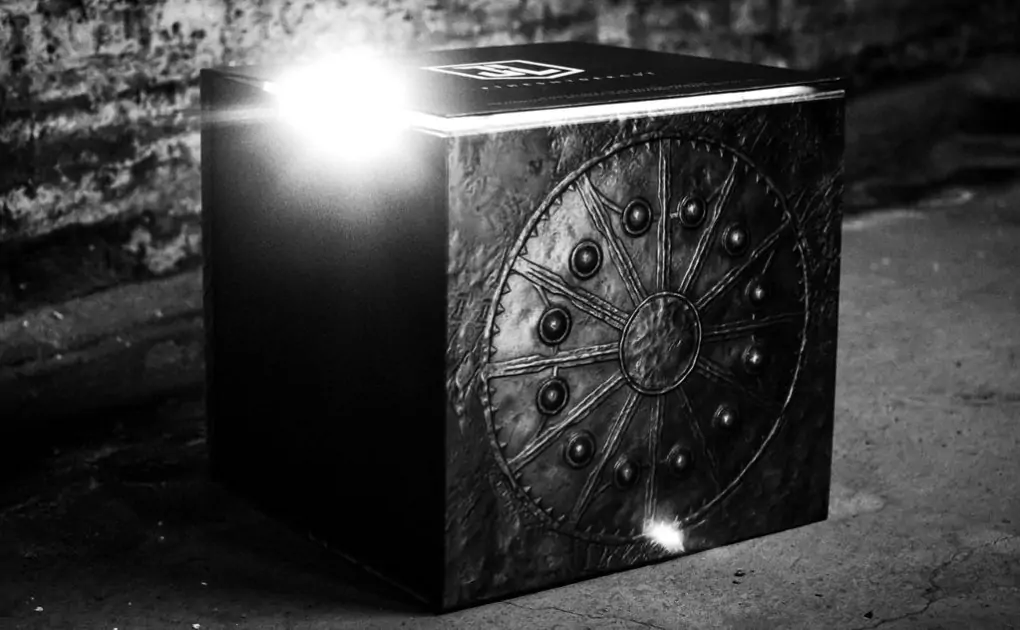 Mother Box Meal Kits Will Give Justice League Fans the Ultimate Snyder Cut Experience