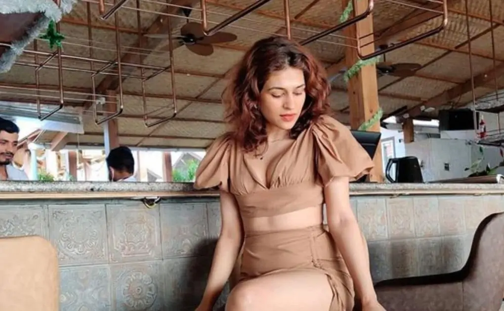 Actor Shraddha Das's Bo*d Avatar Sets Instagram on Fire