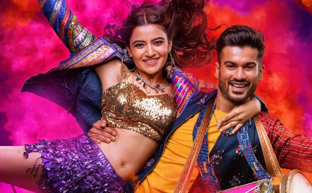 BHANGRA PAA LE is strictly average one-time watch with no remarkable performances.