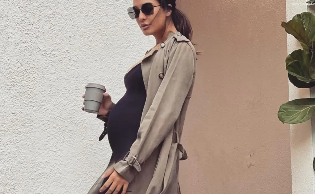 PHOTOS: Lisa Haydon Lalvani shows off her maternity wardrobe