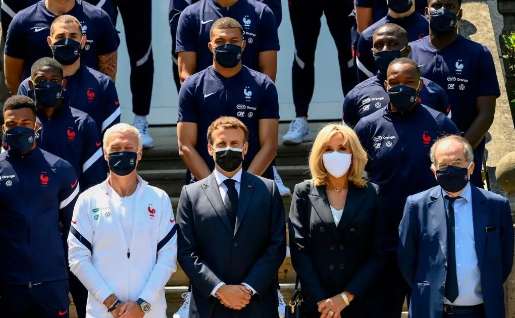 Euro 2020: Emmanuel Macron meets France football team