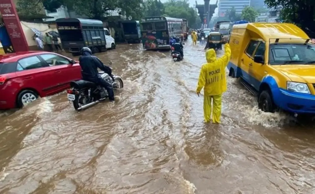 In Pics: Daily life takes a hit as heavy rain hits Mumbai