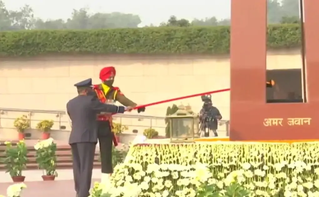 Flame at Amar Jawan Jyoti merged with National War Memorial