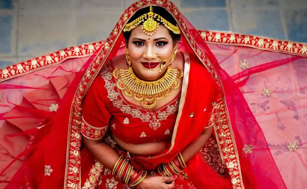 Mistakes to avoid while choosing a bridal lehenga