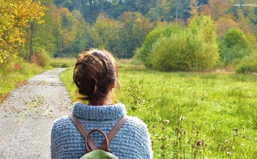 5 ways to cope with loneliness in pandemic