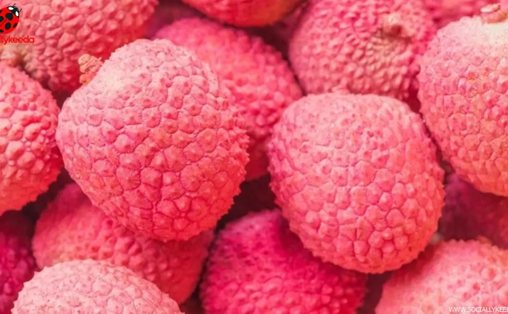 Gorge on delicious litchis this summer for these amazing benefits