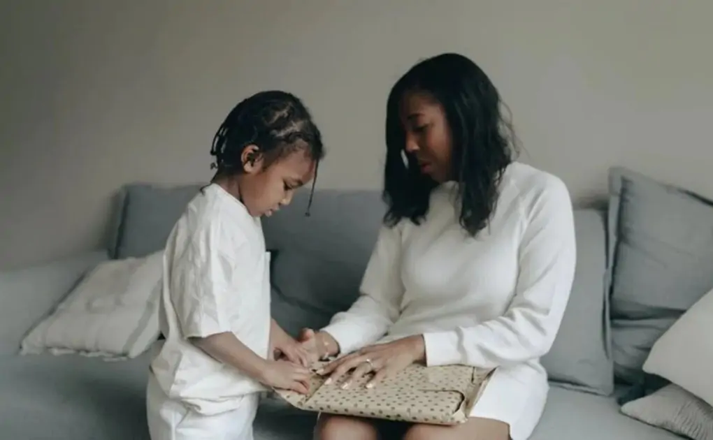 Signs of an emotionally abusive parenting style
