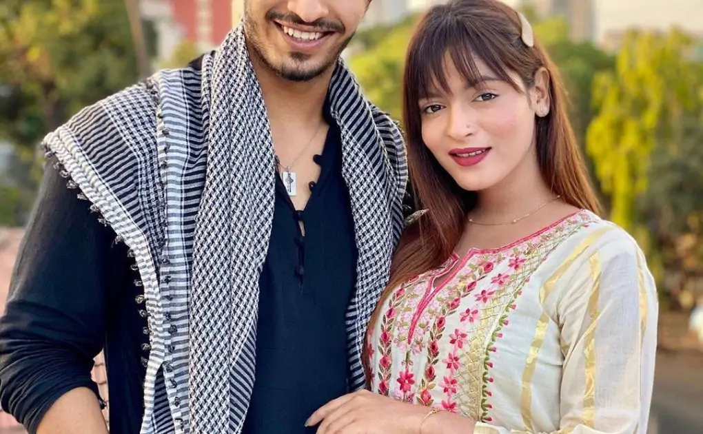 Cute Couple Images [ 4617+ Download ] Romantic DP