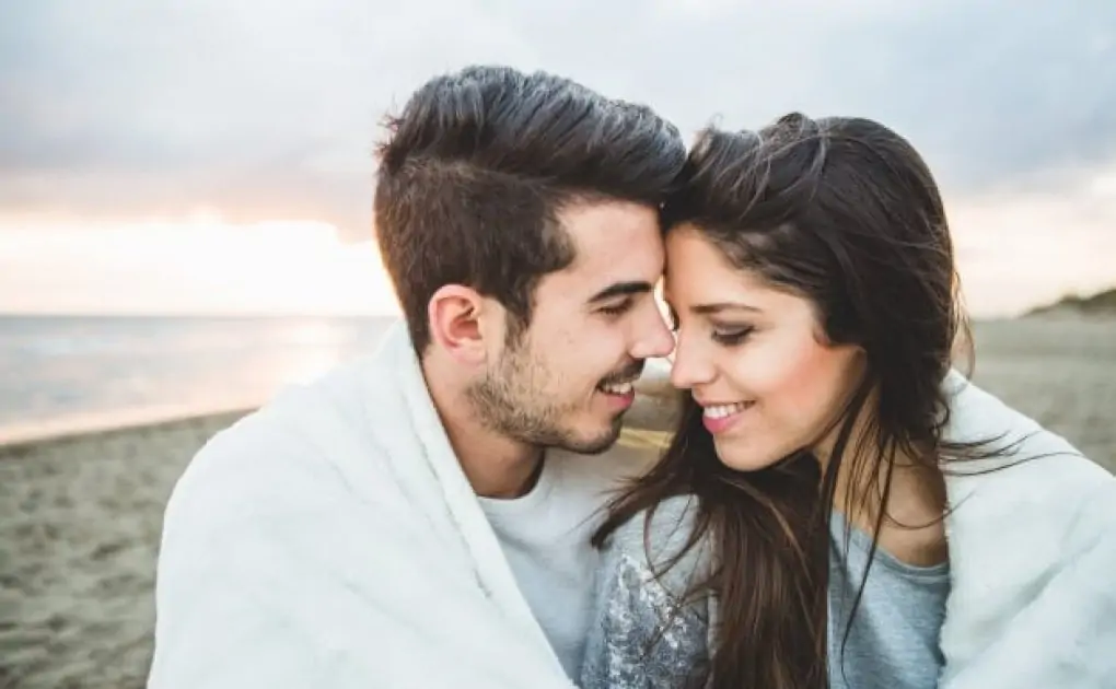 6 AMAZING लव रूल्स हैप्पी लव लाइफ के लिए (6 Amazing Love Rules For Happy Love Life)