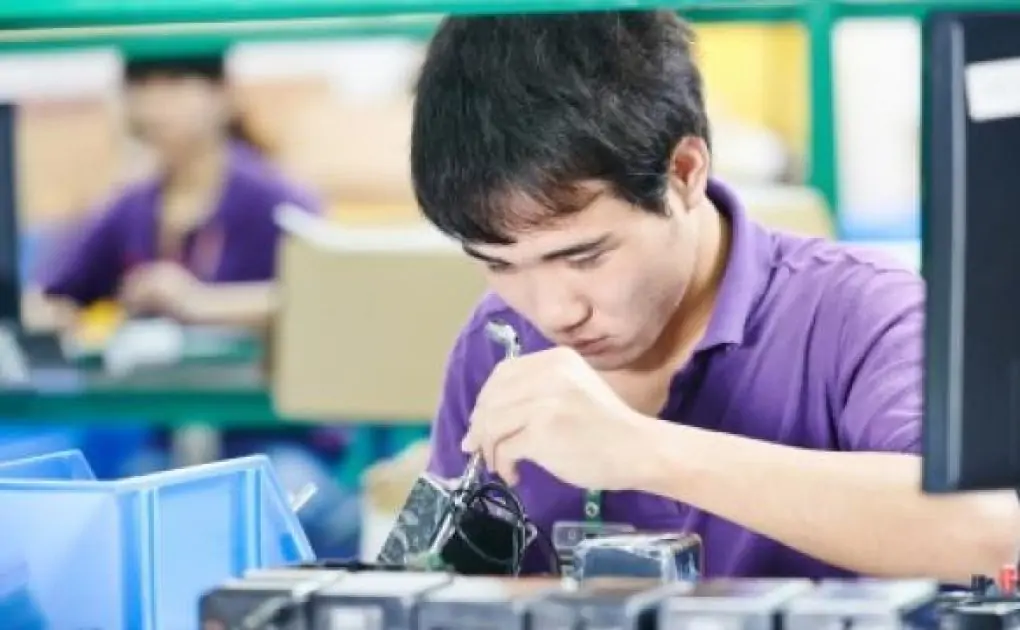 Manufacturing stocks maintain gains in Q1