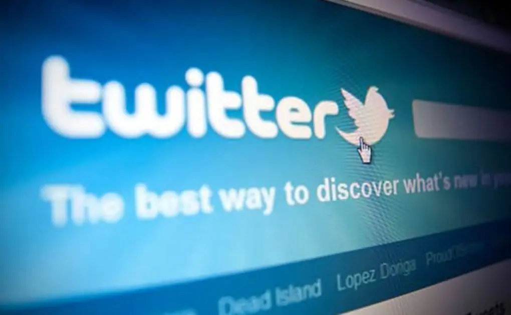 Twitter says services down for some users