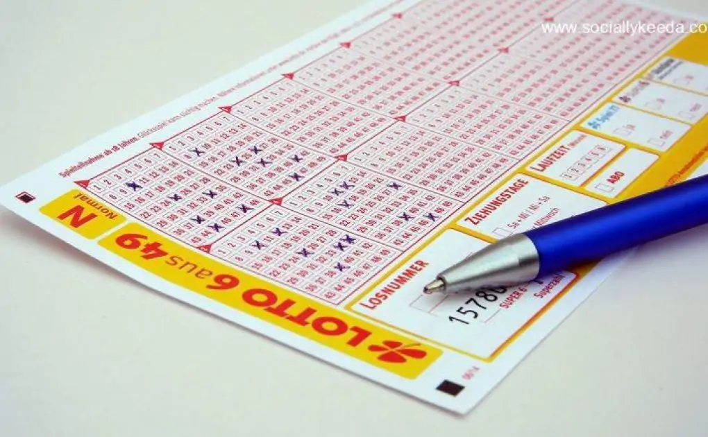 Kerala: Sadanandan, A Painting Worker Wins Rs 12 Crore in Christmas-New Year Bumper Lottery