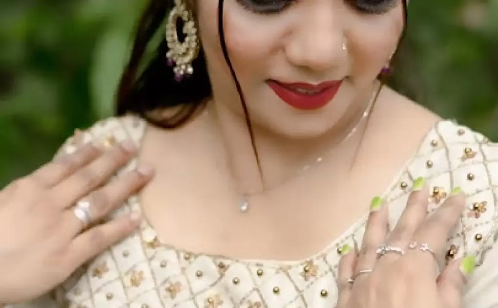 Veena Mukundan Images