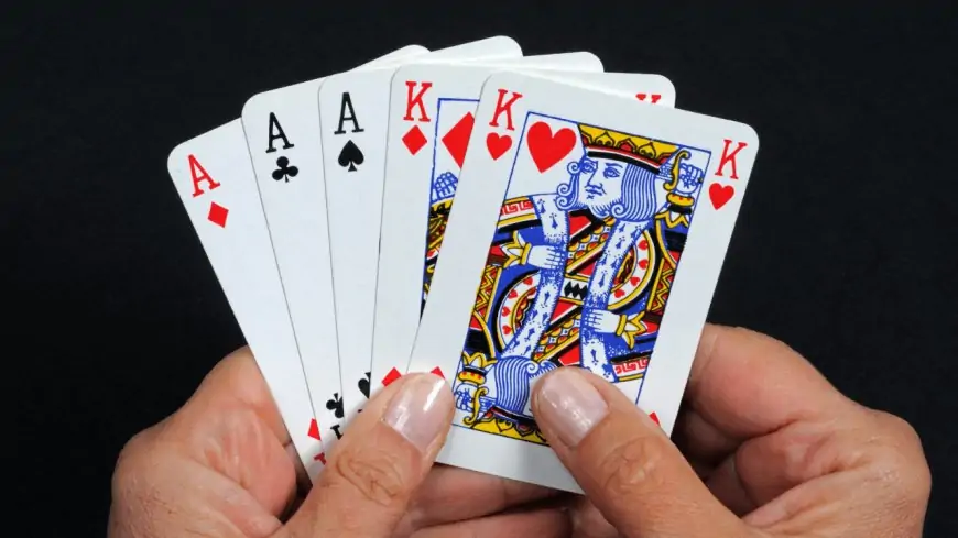 What is Full House in Poker? Know in Detail
