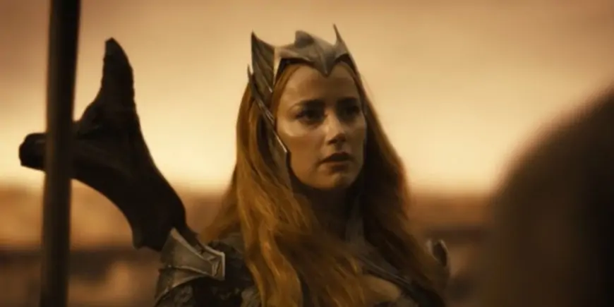 How Terrible Are Justice League Costumes? Amber Heard Shares Funny Video Struggling Hard As Mera