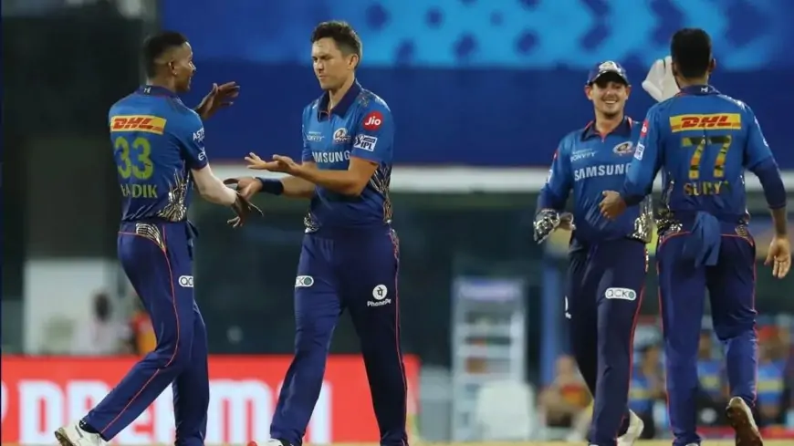 IPL 2021, MI vs SRH: Action in images