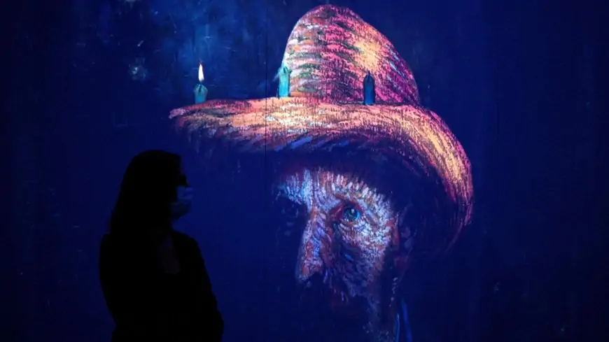 PHOTOS: Immersive Van Gogh exhibit lets you see the world through Vincent&#039;s eyes