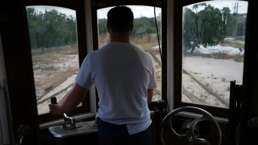 PHOTOS: Lisbon man breathes new life into city&#039;s historic trams