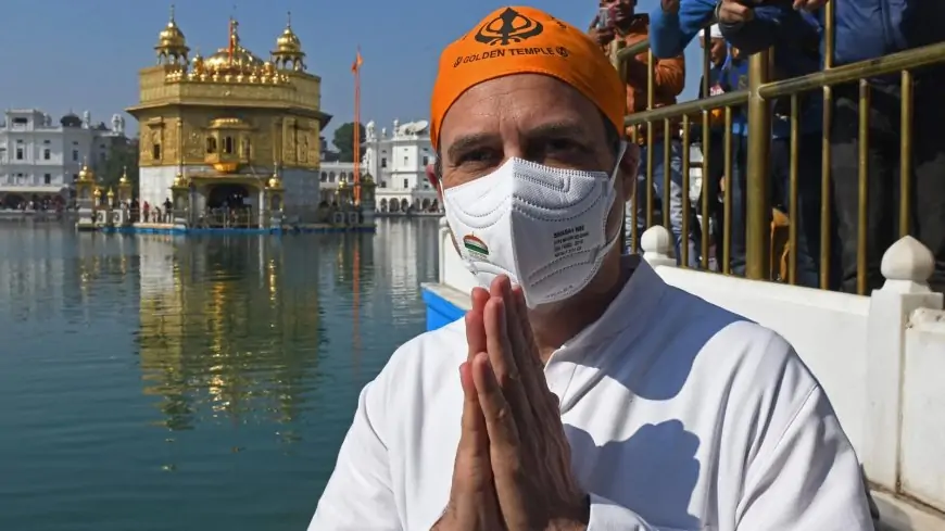Congress leader Rahul Gandhi kickstarts Punjab campaign by offering prayers at Golden Temple