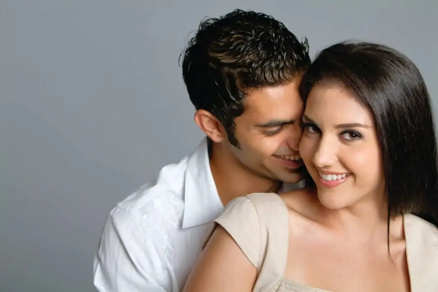 पति की इन 7 आदतों से जानें कितना प्यार करते हैं वो आपको(These 7 Habits Can Tell How Much Your Husband Loves You)