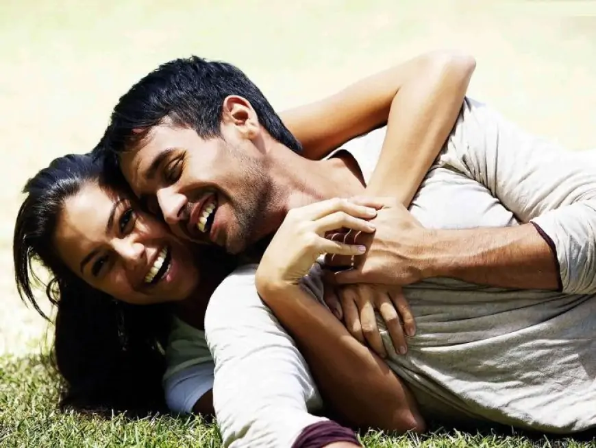 रोमांटिक रिलेशनशिप के लिए 13 Best & Effective लव टॉनिक (13 Best and Effective Love Tonic for Romantic Relationship)