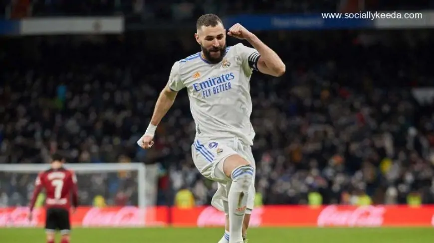 Karim Benzema Joins Cristiano Ronaldo, Raul Gonzalez in 300-Goal Club After Scoring a Brace for Real Madrid Against Valencia in La Liga 2021-22 Match