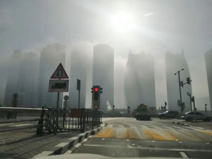 UAE: Weather bureau issued red and yellow fog alerts in Dubai, Sharjah, Ajman, and other emirates