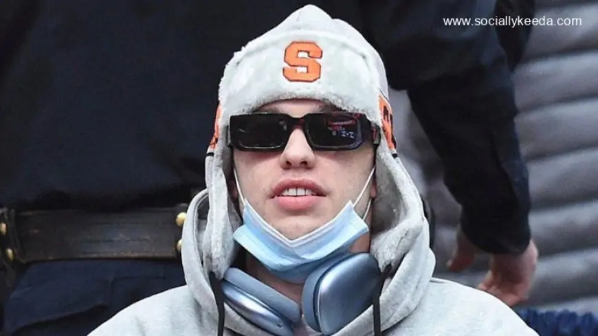 Pete Davidson Gets Booed During Basketball Game in Syracuse After Calling the City ‘Trash’ Three Years Ago (Watch Video)