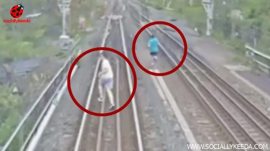 Two Kids Narrowly Escape Death After Racing on Railway Track in Toronto; Watch Hair-Raising Video