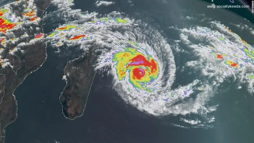 Batsirai forecast: Rapidly intensified cyclone bears down on Madagascar
