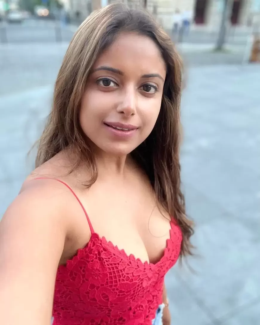 All Ullu Web Series Actress Name and Photos [2024 Latest List]