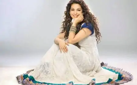 Juhi Chawla Biography – Age, Height, Husband, Education, Life Story, Net Worth and More