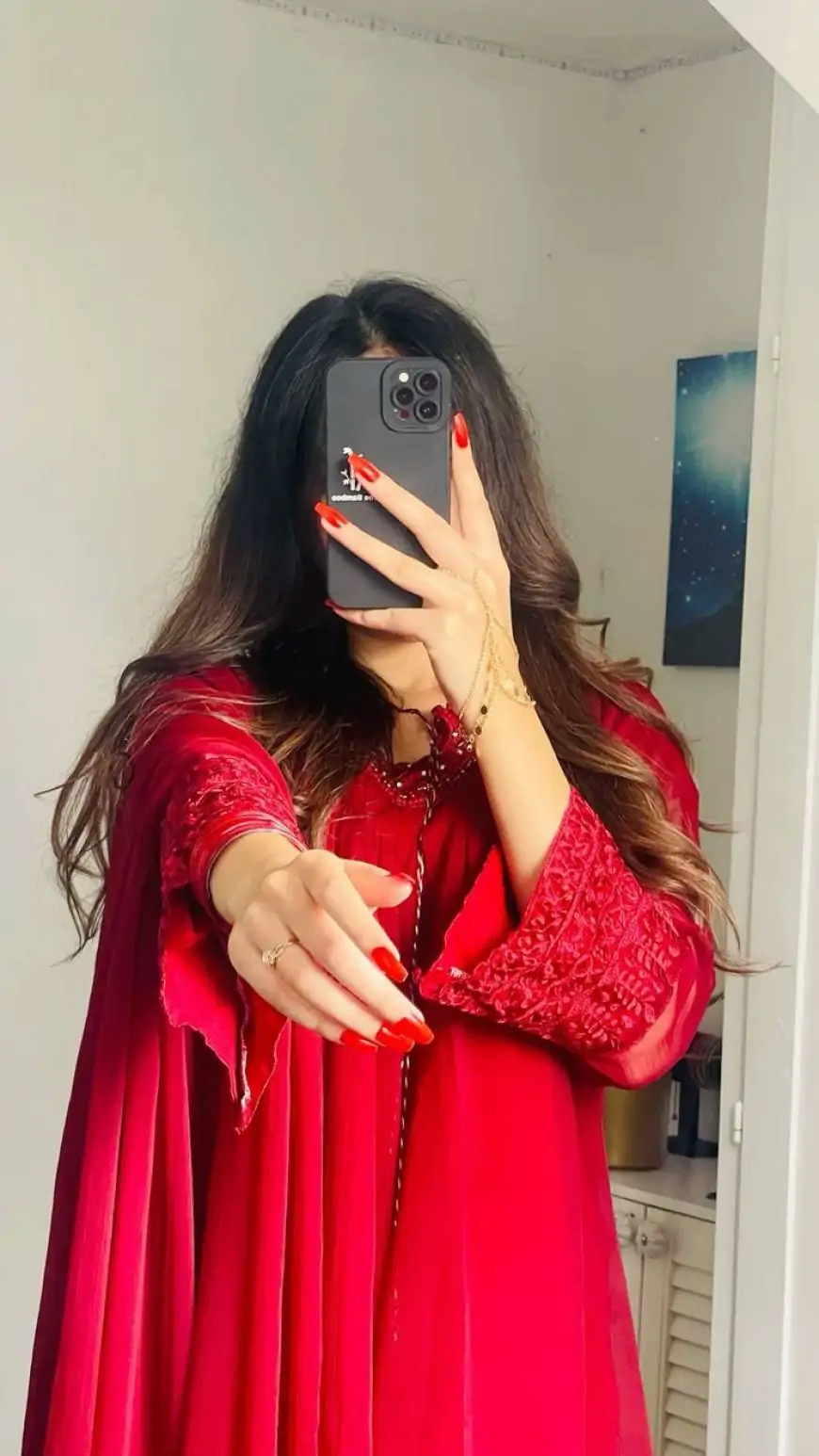 Hidden Face DP for Girls