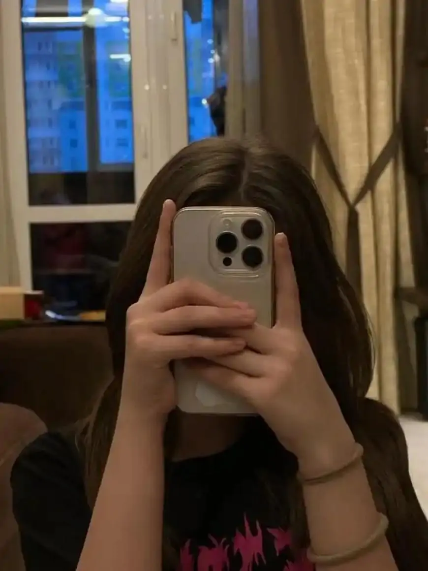 Hidden Face DP for Girls