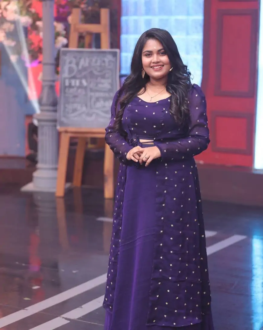 Anu Anand (Super Singer 8) Wiki, Biography, Age, Songs, Images